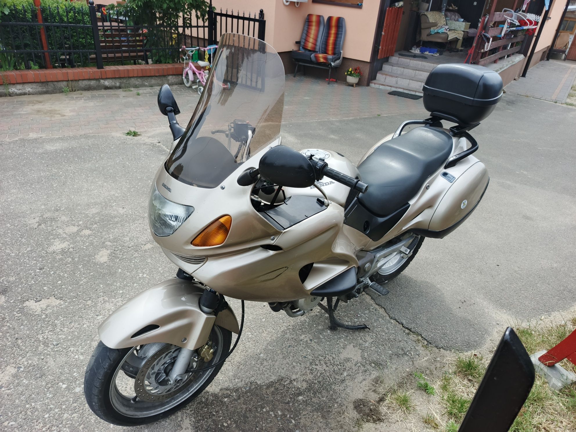 Honda NTV 650 Deauville zadbana, długie opłaty!