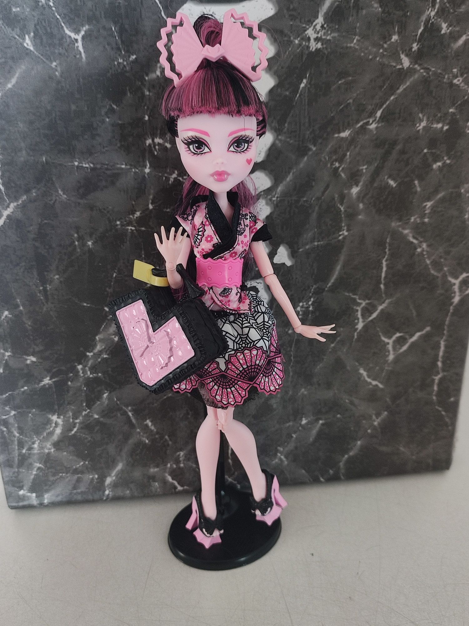 Monster high Draculaura Exchange