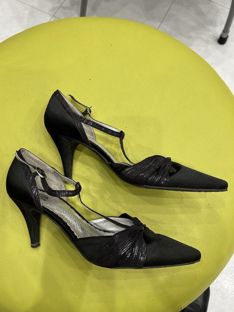 Sapatos super elegantes