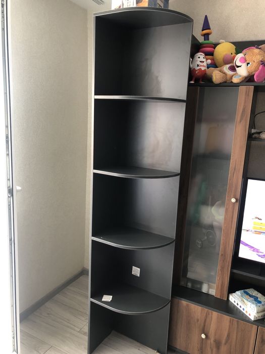 Кутовий сегмент доповнення до шафи