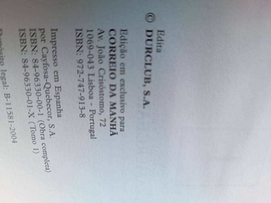 Grande Enciclopédia Universal com 20 volumes