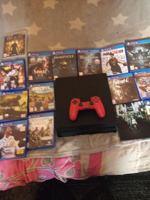 Witam sprzedam pilnie ps4 w dobrym stanie +14 gier