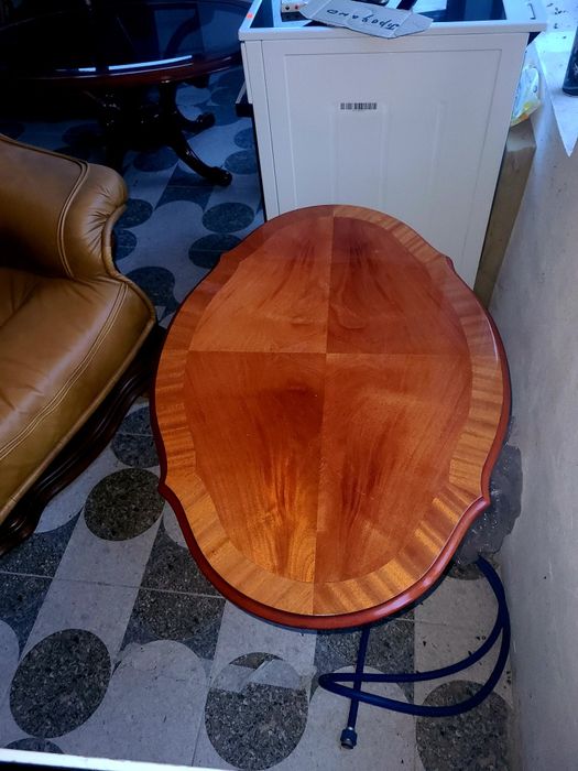 Журнальний столик