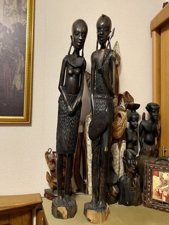 Африканская статуэтка черное, эбеновое дерево, деревянная статуэтка
