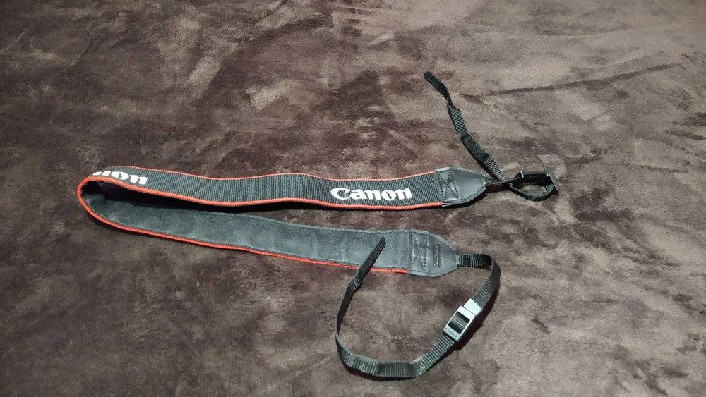 Фотоапарат Canon EOS 650D повний комплект