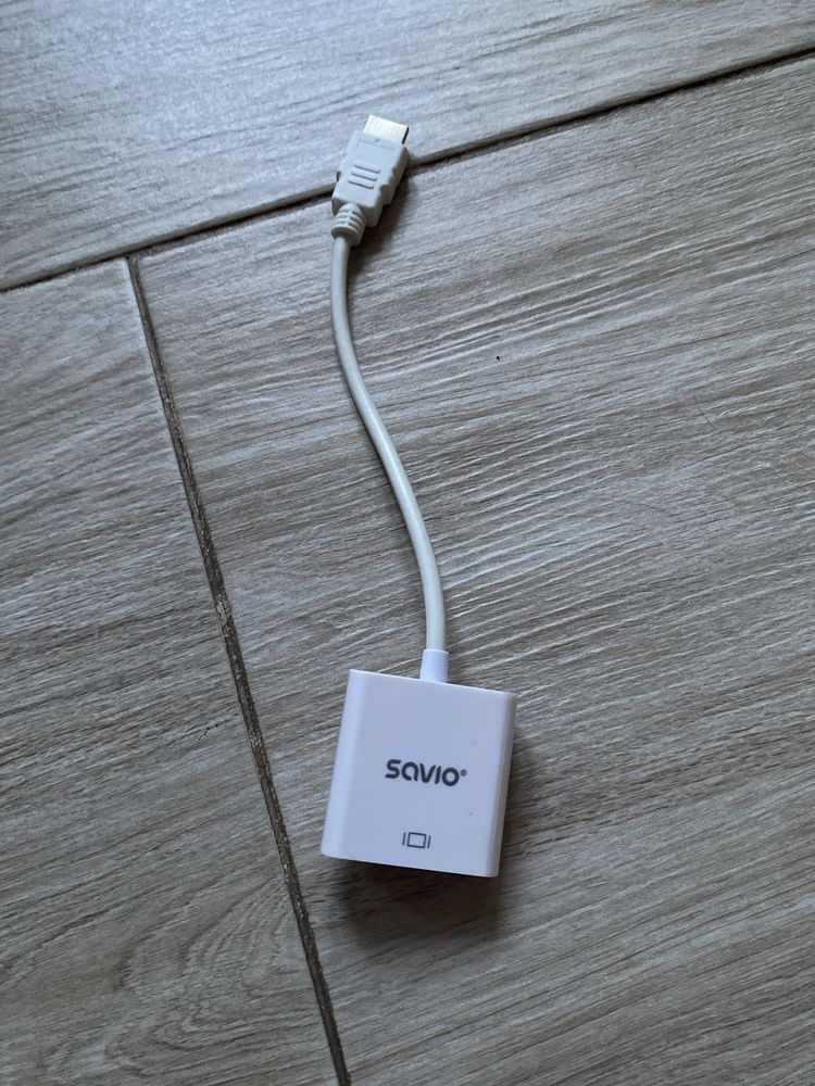 Biala przejsciowka VGA na HDMI savio