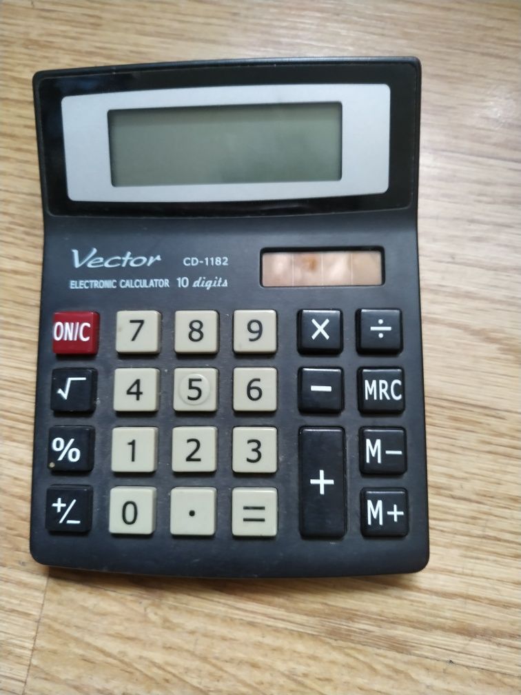 Kalkulator mały.