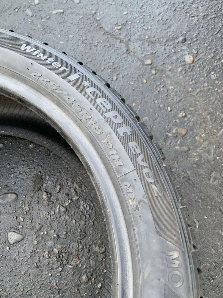 Шини 225/45 R18 Hankook зима 2022 /19 рік,7,5/6,5 мм