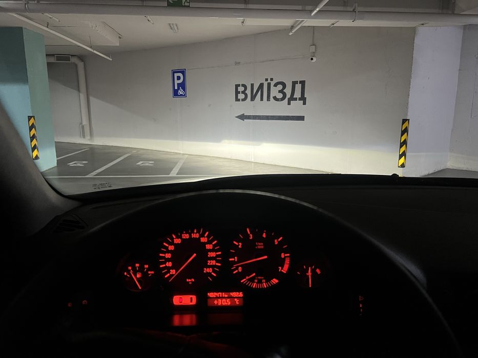 Продам BMW E39 525I