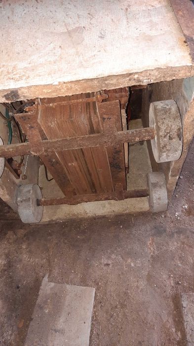 Сварочный пост (зварювальний апарат)