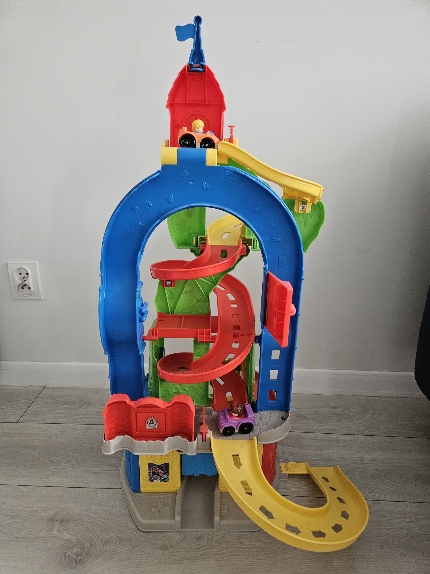 Zjezdzalnia Fisher Price