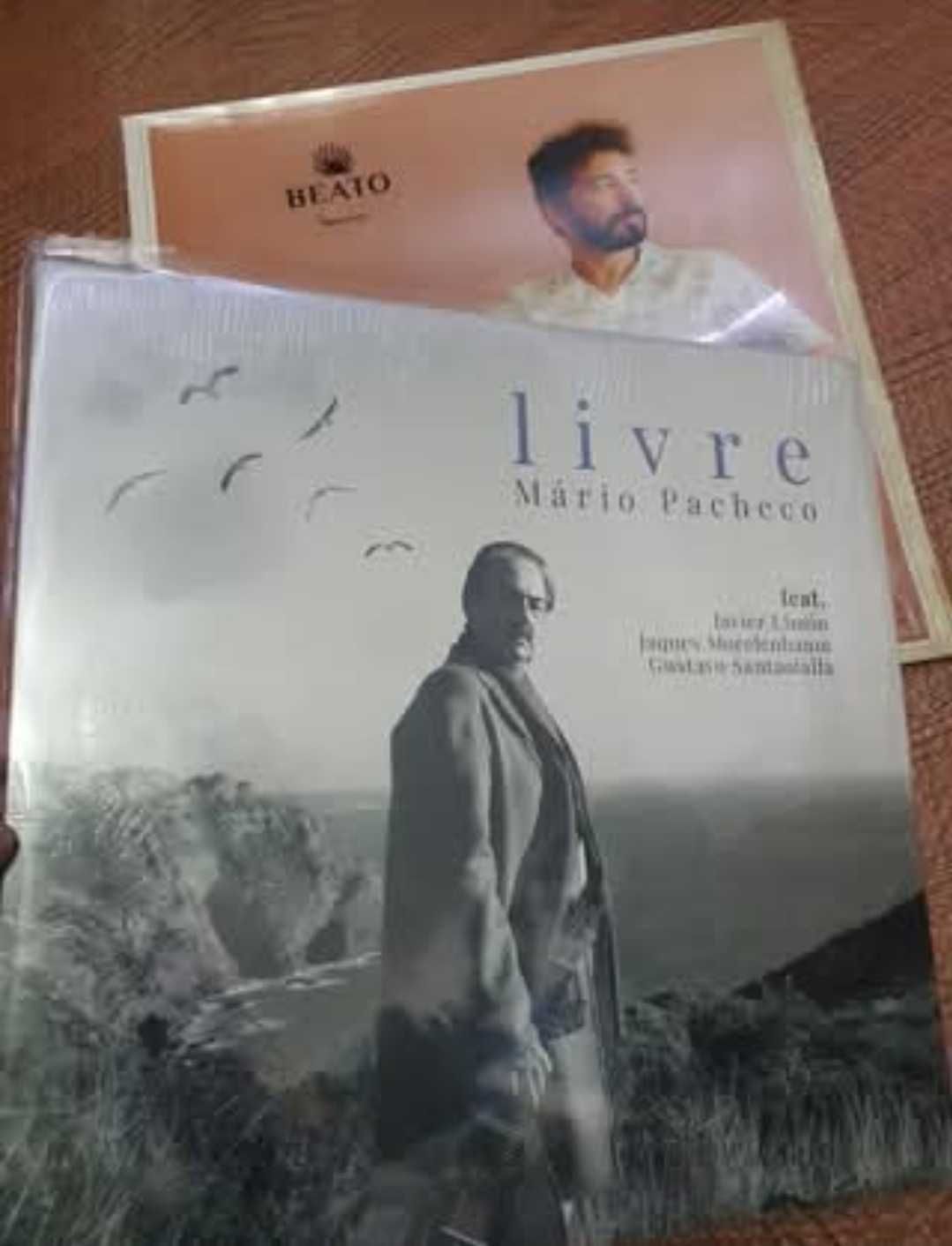 Clube De Choro Do Porto 
Sonoro Mar  LP Book

Mario Pacheco 
Beato