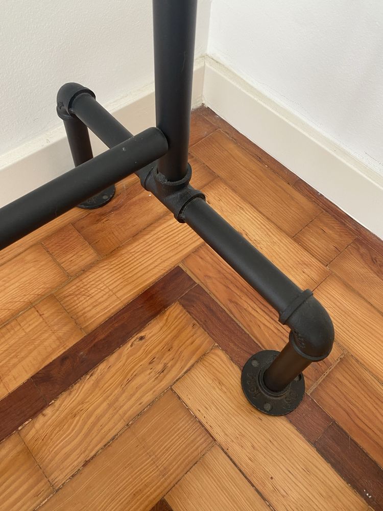 Charriot em metal preto - Maisons Du Monde