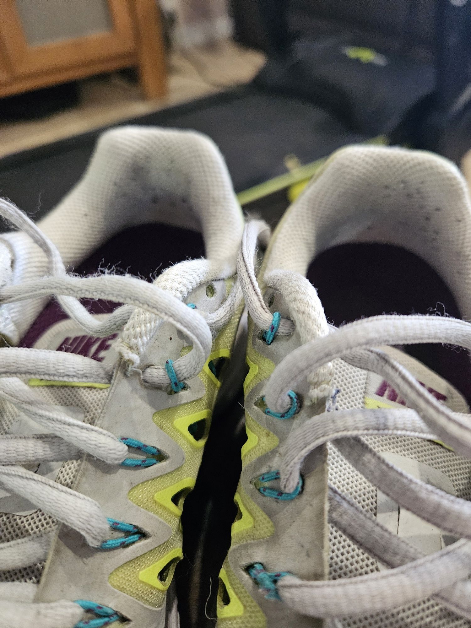 buty Nike  vomero 9 36