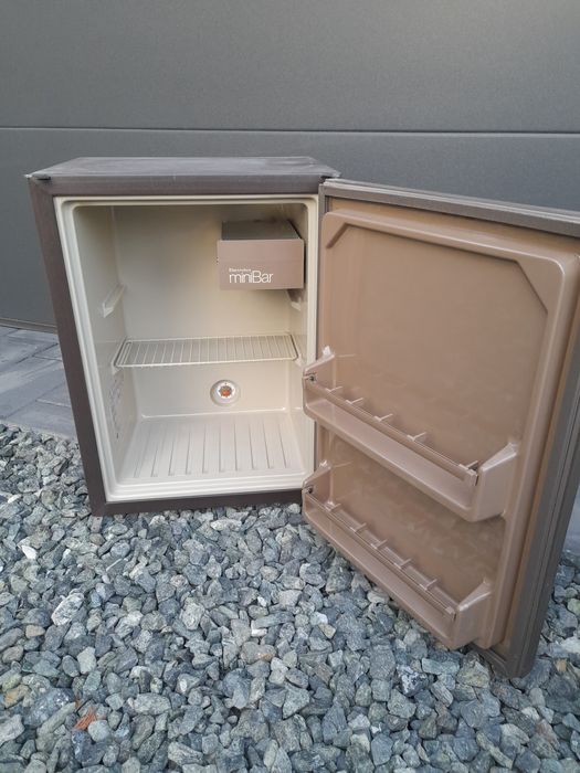 Mała lodówka 230V