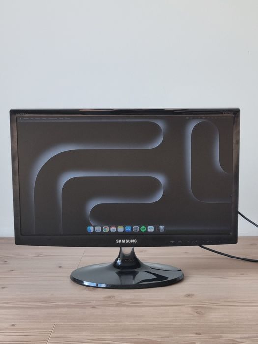 Monitor Samsung T22C300EW 21,5'' Full HD z tunerem TV