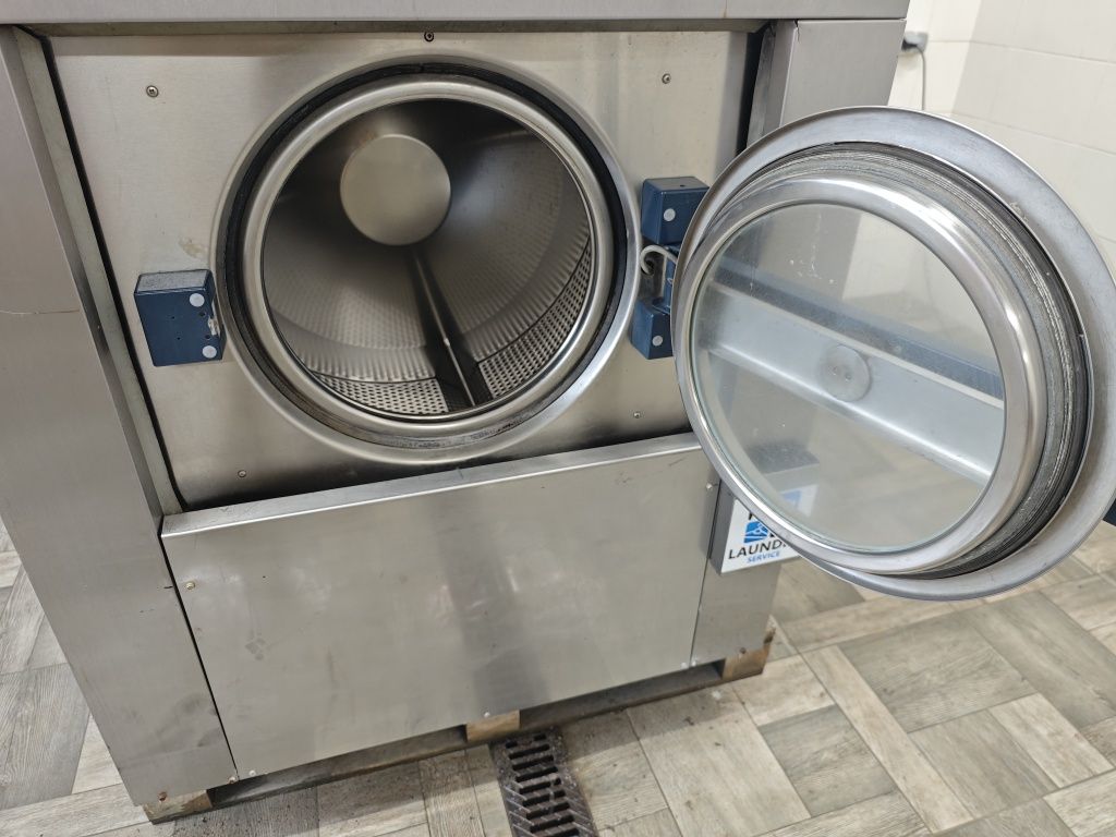 Професійна пральна машина 22/24 кг Miele WS5522 Німеччина