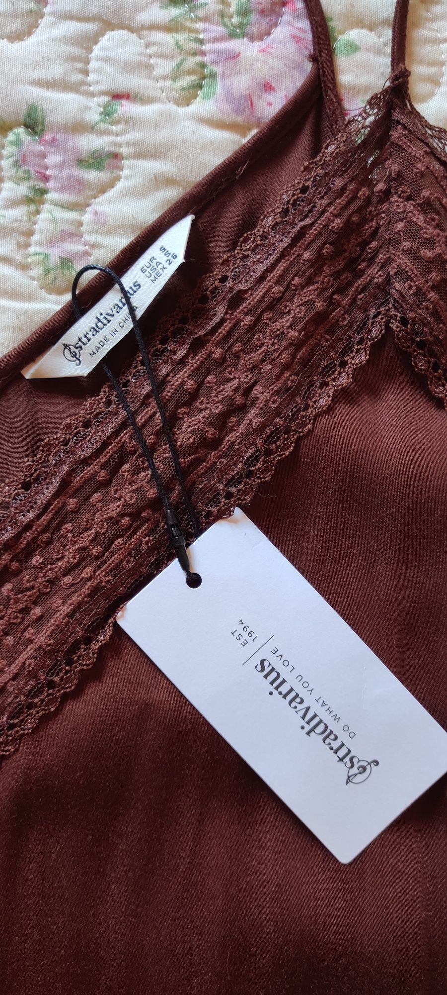 Top de alças da Stradivarius