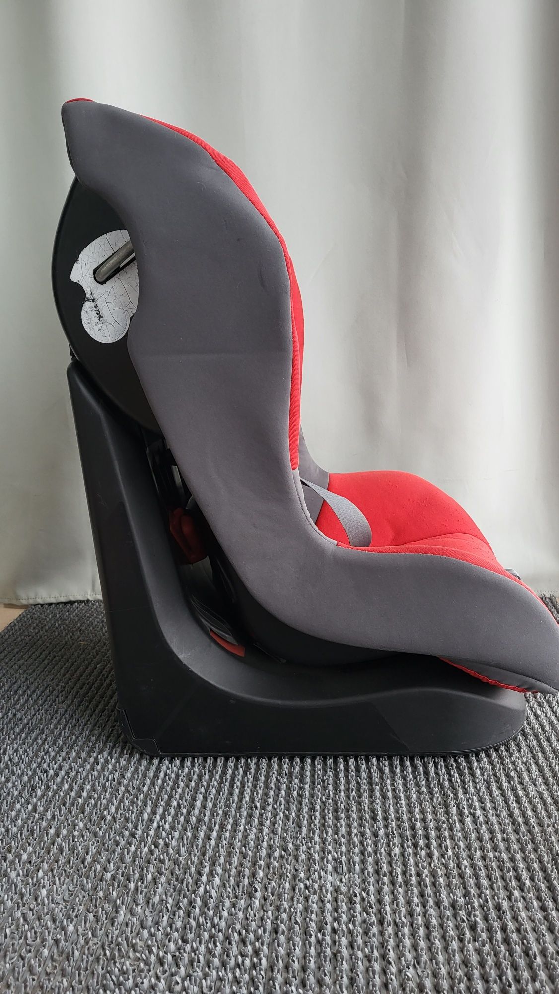 Автокрісло Chicco, 9-18 кг