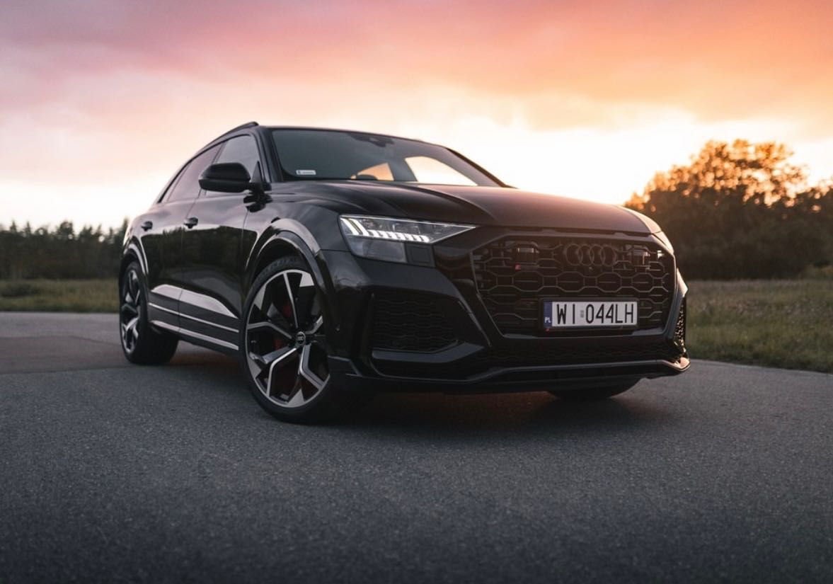 Audi RS Q3 / Q8 Mercedes AMG Mustang CABRIO  wynajem aut wypożyczalnia