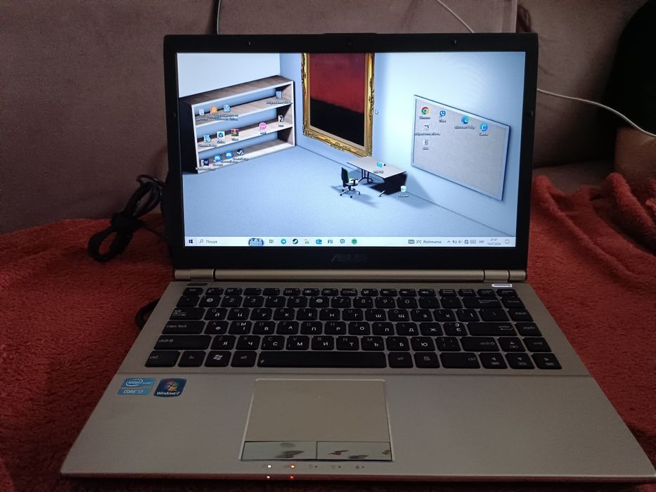 Продаю ноутбук ASUS 14" 8Гб швидкісний процесор intel core i7 inside