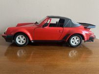 Sprzedam autko Porsche Carrera 1984 Tonka 1:18