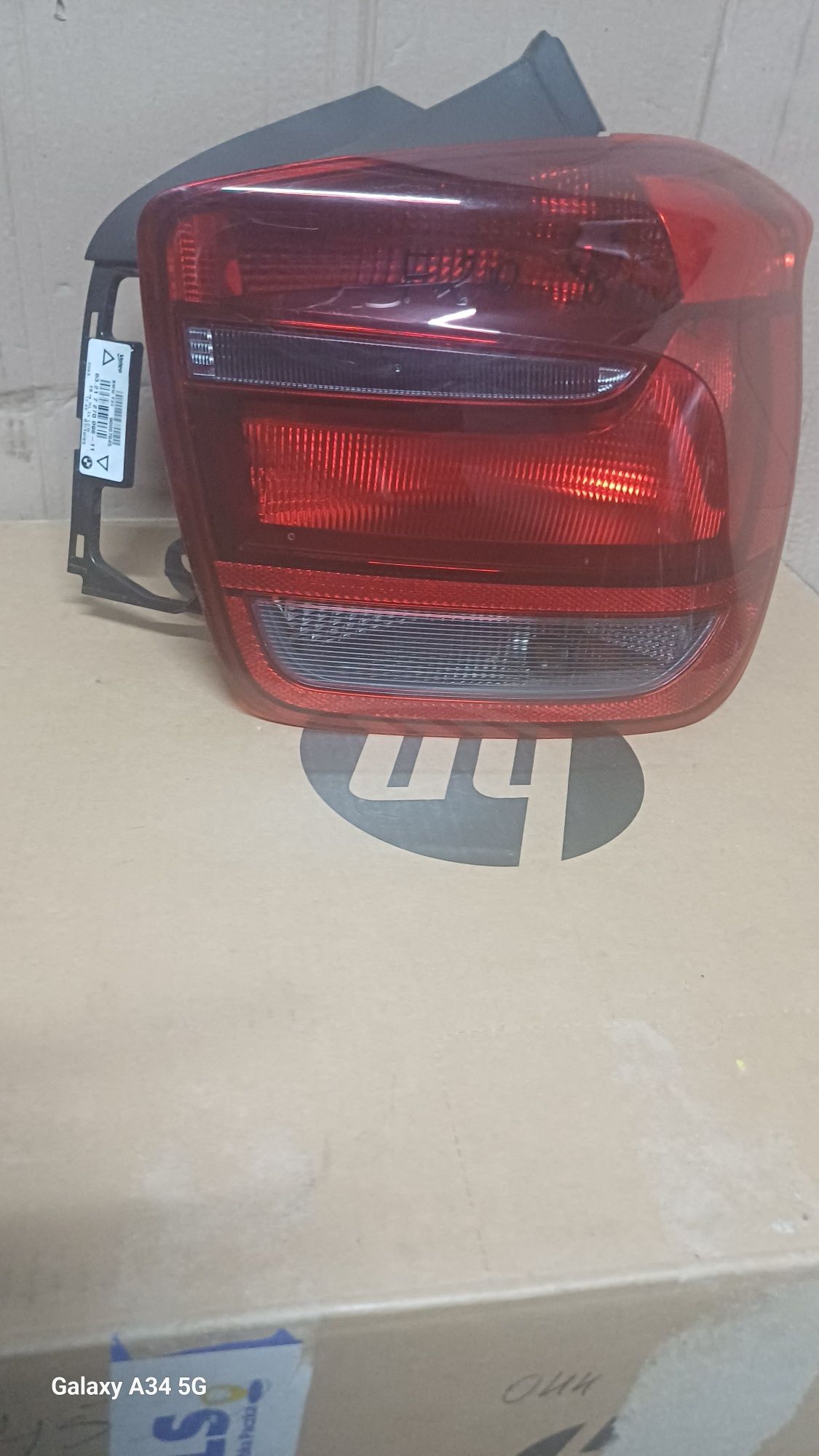 Lampa prawa tylnia bmw 1 F20 f21