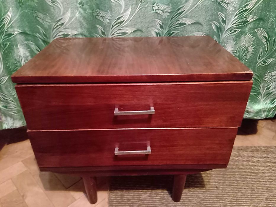 Тумбочка маленькая. Тумба СССР