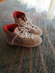 Converse all star limited edition's Bugs bunny 80 years of
