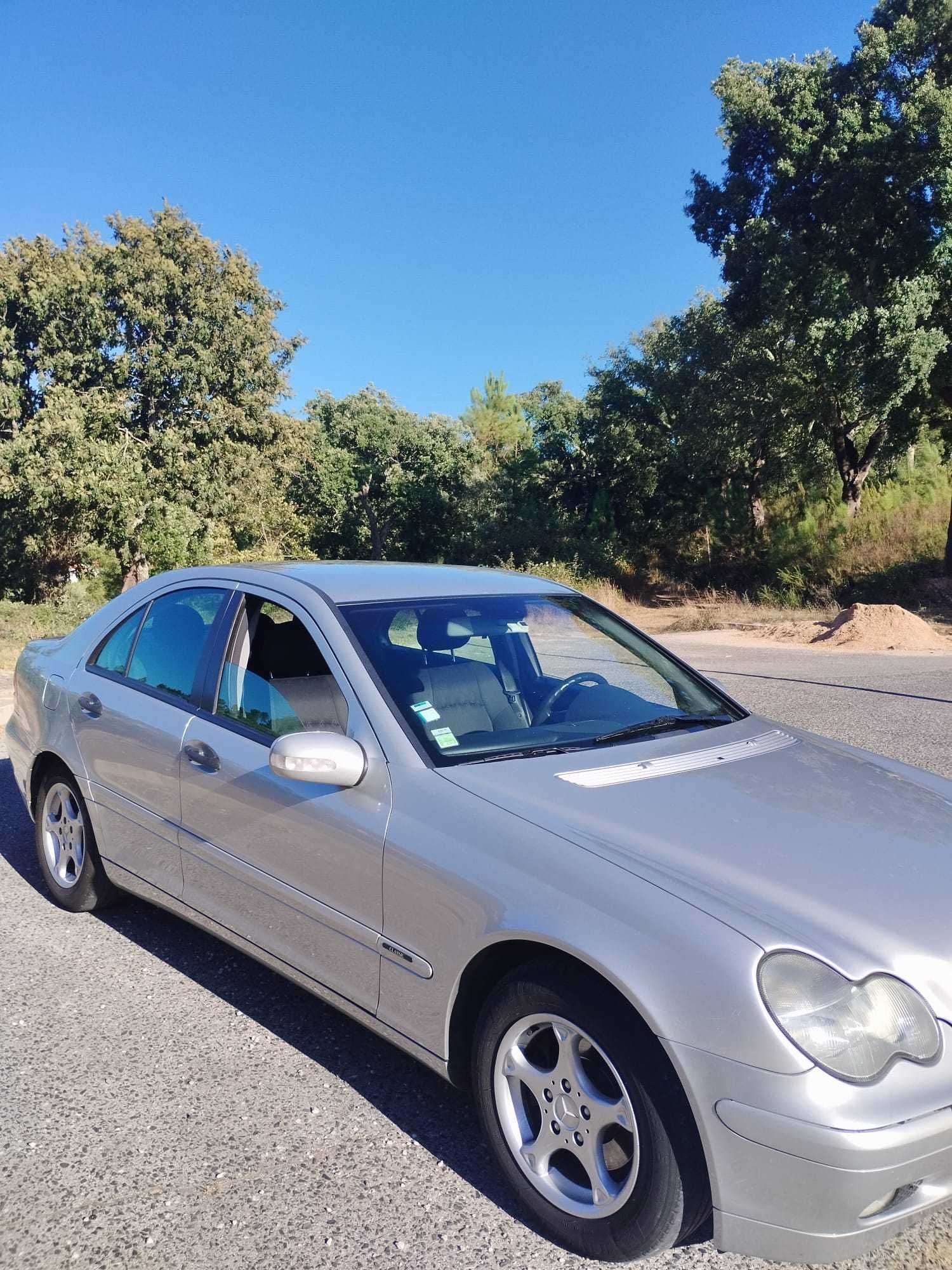 Mercedes Benz C220