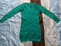 Zielony cieniutki dopasowany sweter