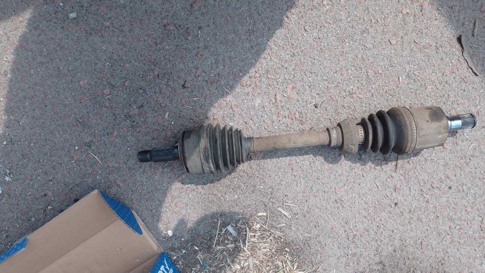 Піввісь, привід передній лівий, 44306SKNE00 Honda CRV, Accord