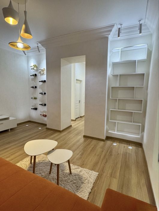 Продам 3х комнатную квартиру, центр, 70 кв.м. Сертификат. А