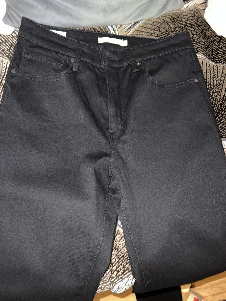 Spodnie jeansy Levis 30