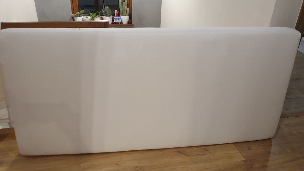 Materac 90 × 200 półtwardy