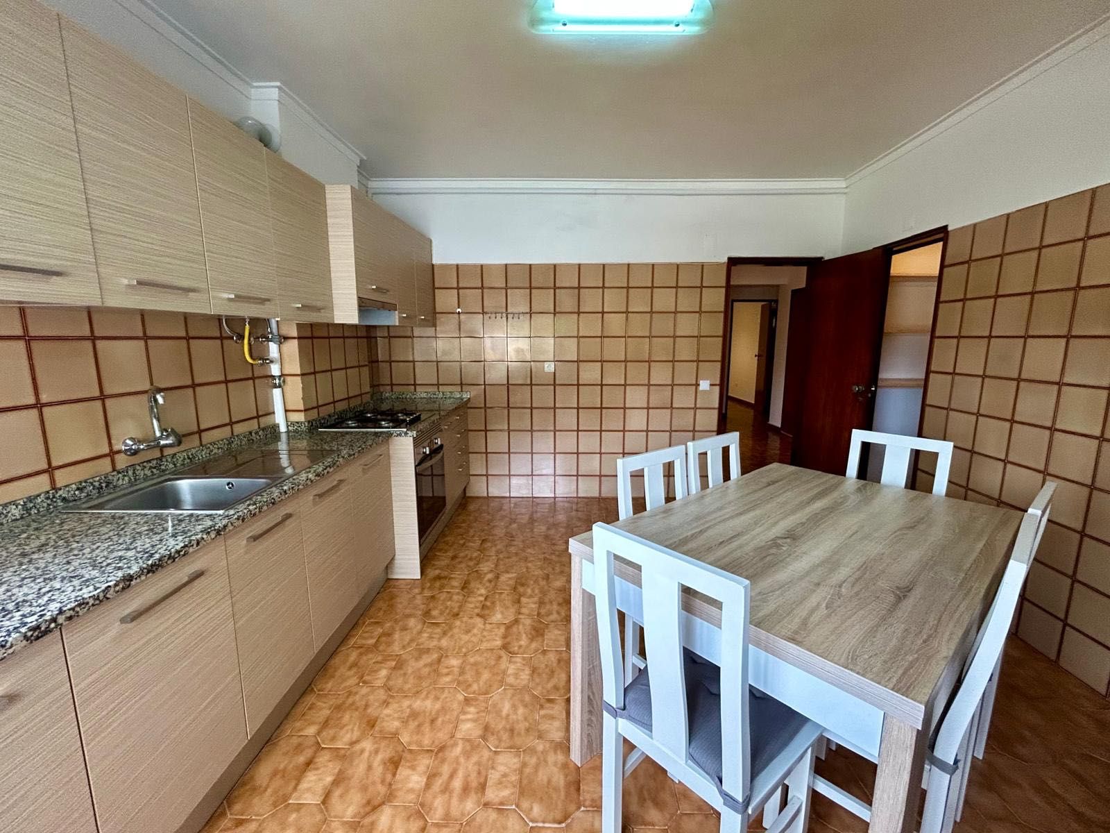 Apartamento T2– Torre de Cima e Capelas, Vila Franca de Xira