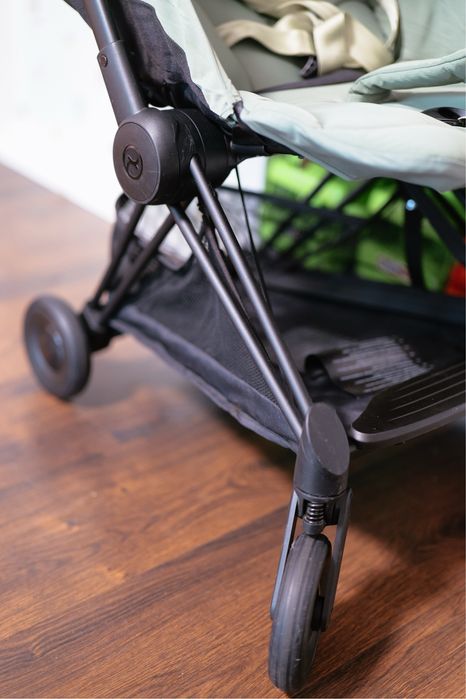 Візочок ( коляска)CYBEX Coya Matt Black / Leaf Green