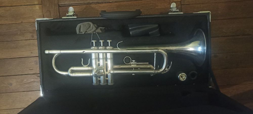 Trampet YAMAXA 8335GS