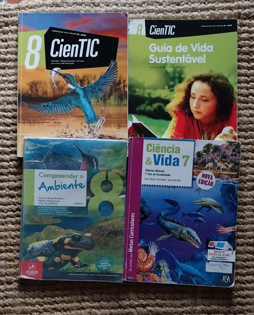 Livros escolares 7° e 8° Ano