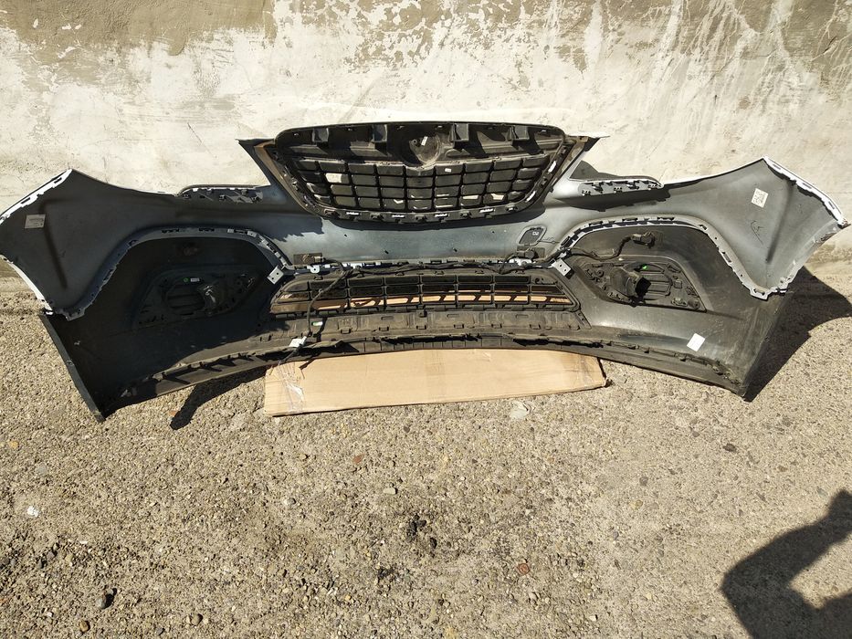 Бампер Opel Mokka,Buick Encore,Chevrolet Trax,Tracker.Решітка,розборка