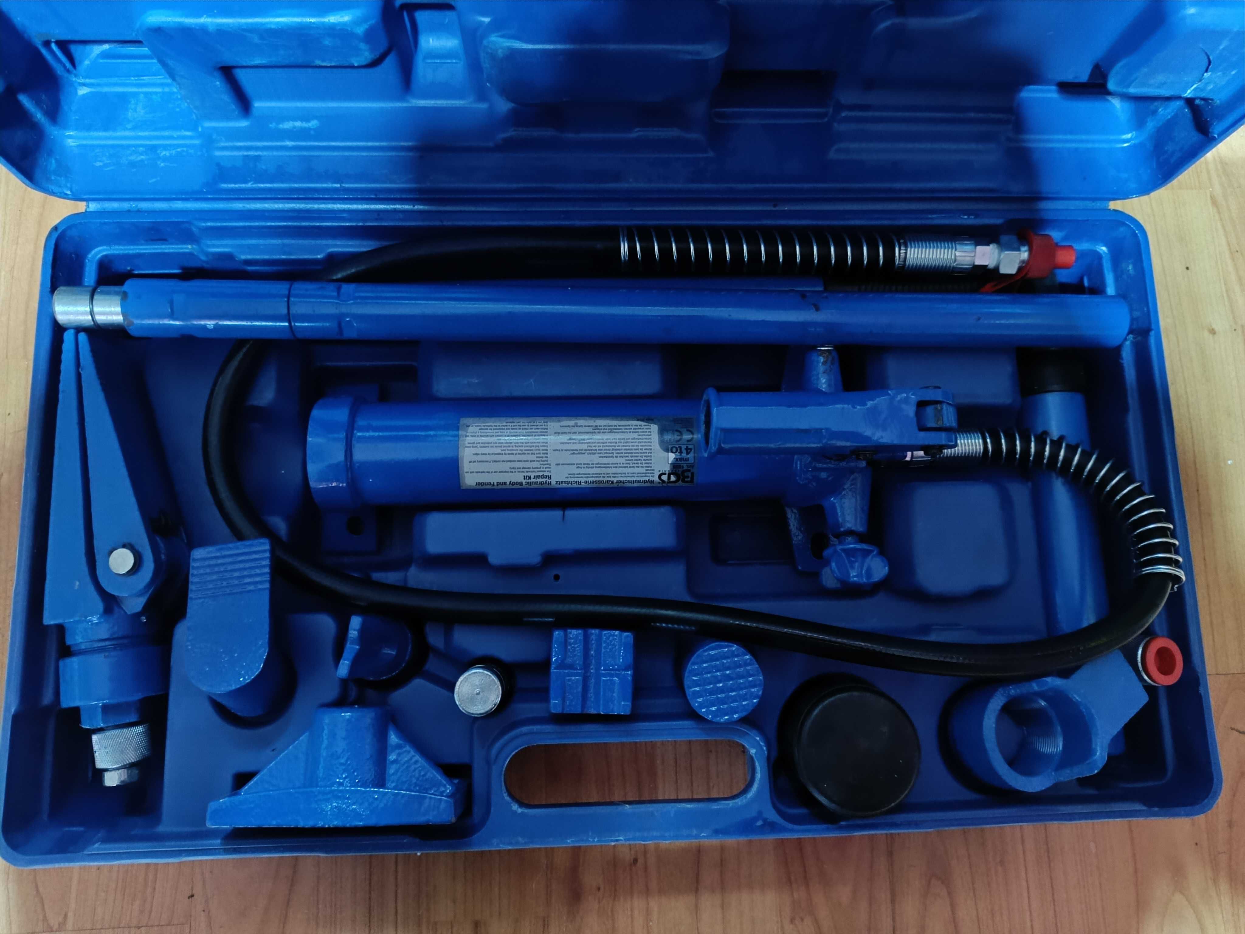 Zestaw Blacharski HYDRAULICZNY 4 T BGS 1688