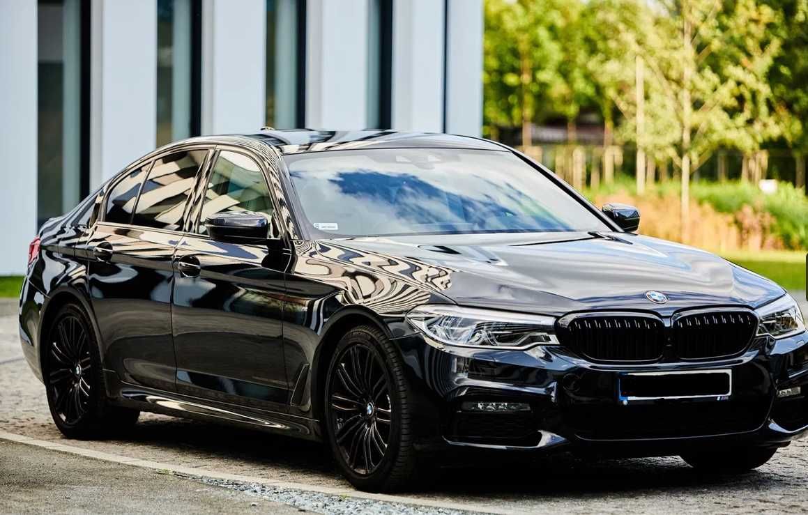 BMW Seria 5 530i xDrive Luxury Line