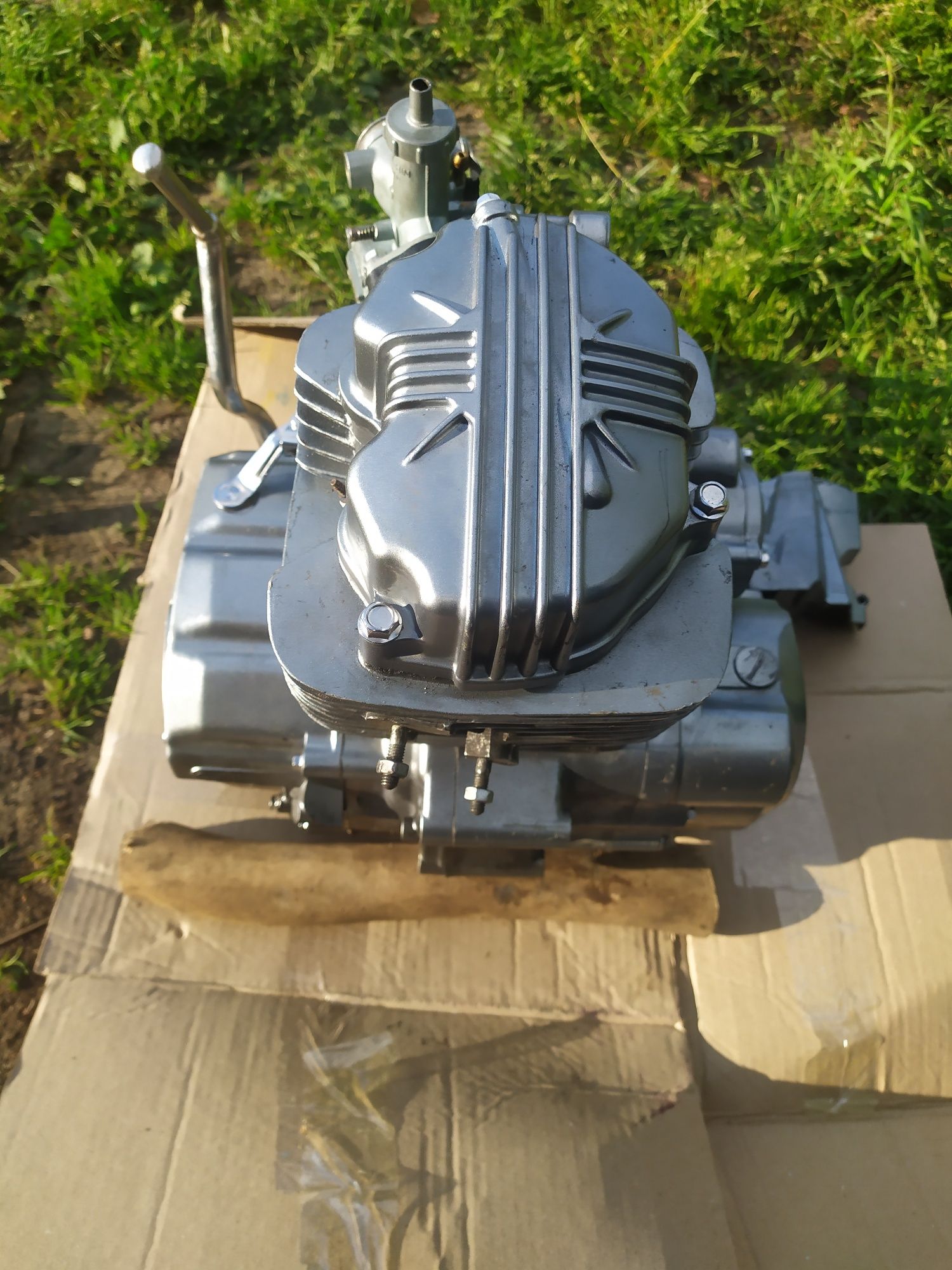 Продам штанговий  мотор 150 куб.