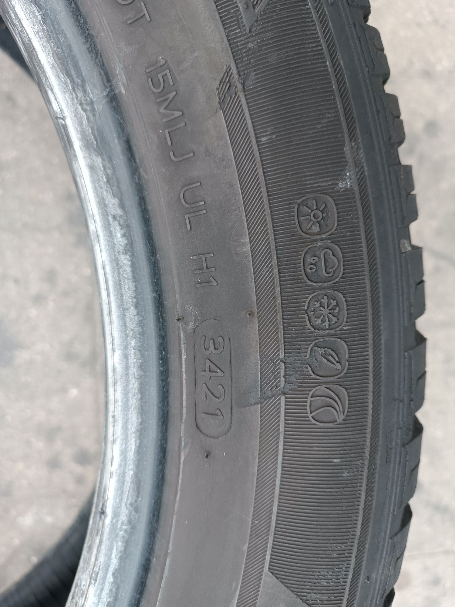235/50R18 Hankook Kinergy 4s2 para opon wielosezonowych