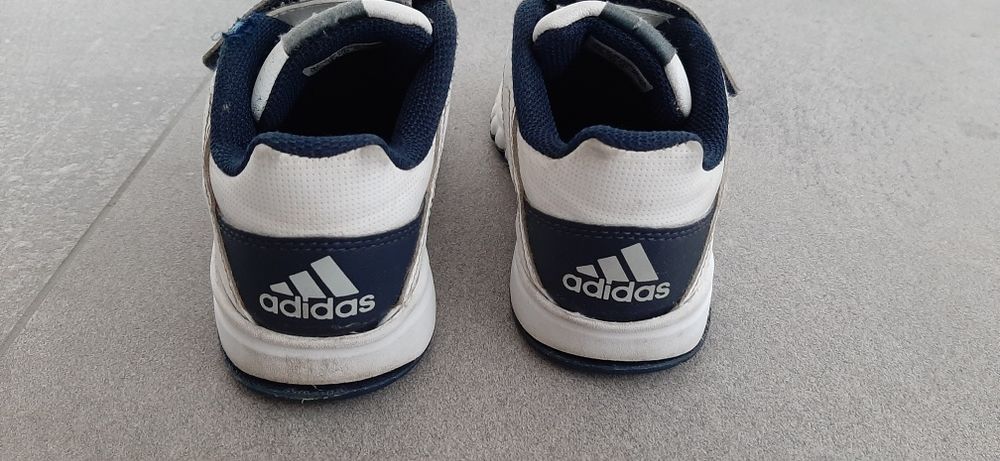 Adidas ADITUFF 28 wkladka 18 cm