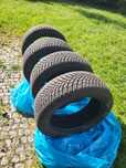 Firestone Winterhawk 4 215/55 R17