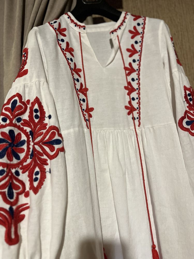 Продам вишите плаття