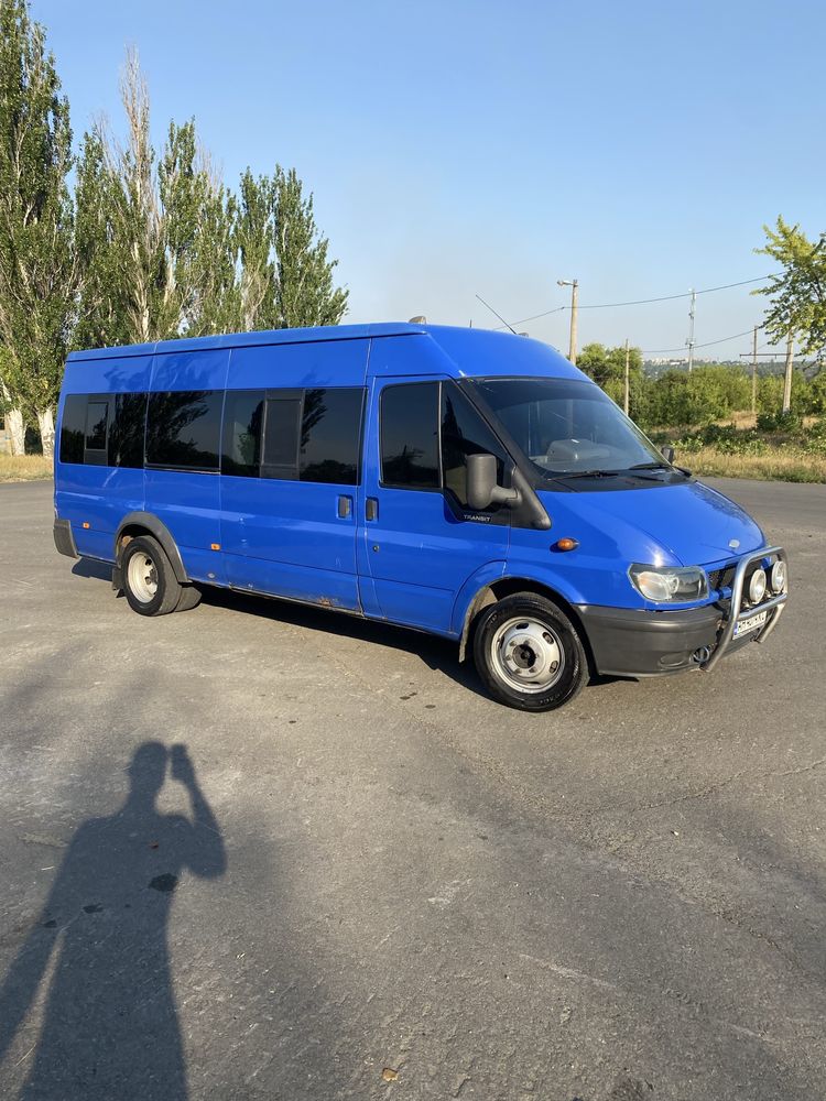 Ford Transit оригинальный автобус