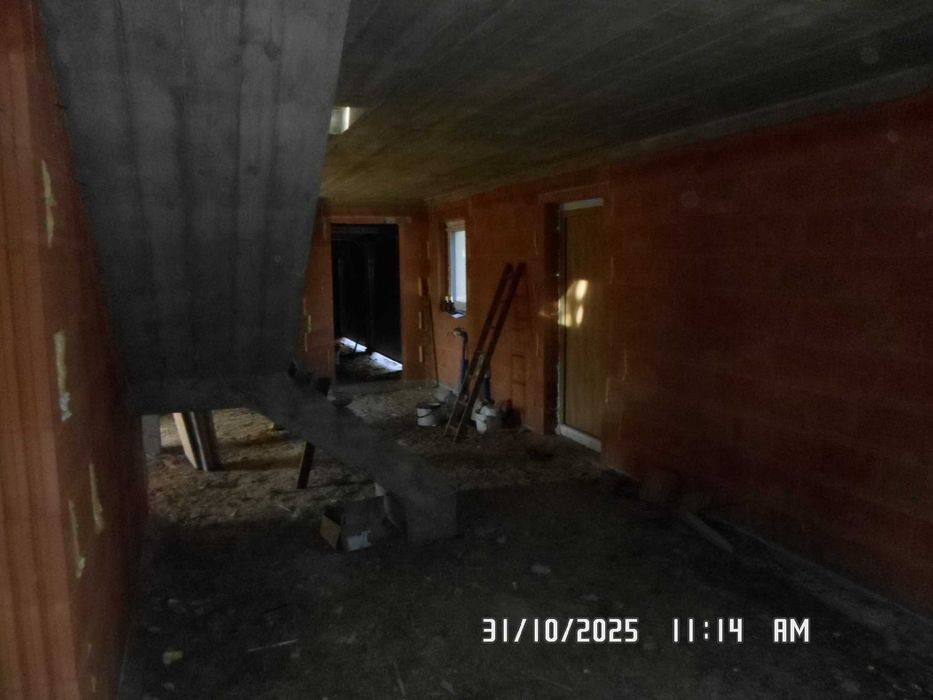 Dom 290m  stan surowy do dowolnej adaptacji