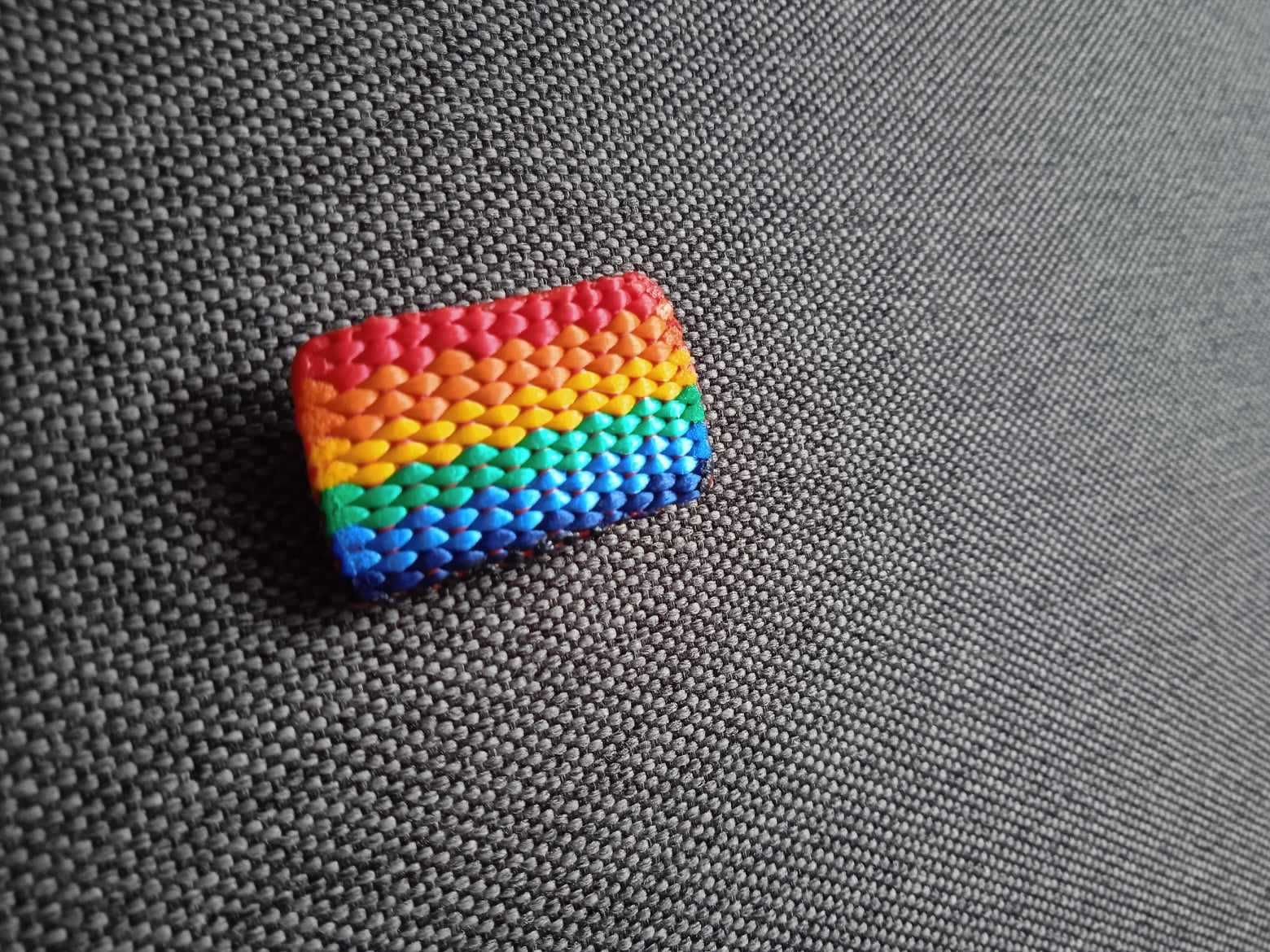 broszka przypinka tęcza LGBT